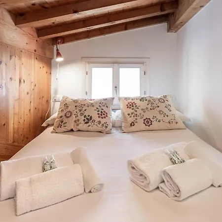 Apartament Mansarda Autentica A Castello, Zona Biennale
